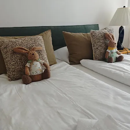 Relaxing Retreat In Trieste, Two-bedroom Apartman *
